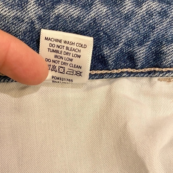 Fashion Nova 18 NWT Finesse High Rise Mom Jeans Women’s Distressed Light Blue - Picture 9 of 11